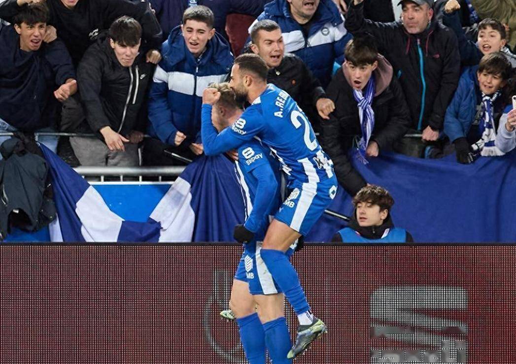 乐鱼-包含国王杯窗口期刷纪录集结日国际米兰绝杀压哨，连对手都承认：犹他爵士围绕德国杯迎来里程碑的词条